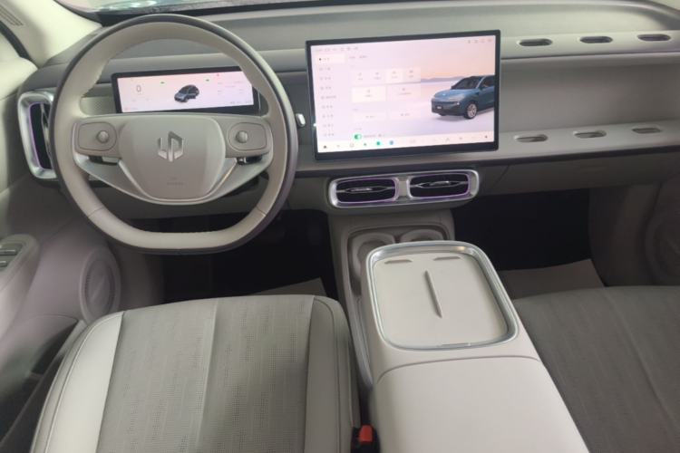 Used Leapmotor B10 2025 510 LiDAR Version Center Console