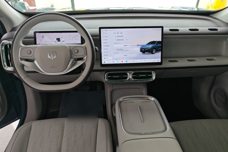 Used Leapmotor B10 2025 510 LiDAR Version Center Console