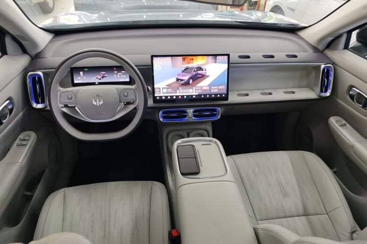 Used Leapmotor B10 2025 510 LiDAR Version Center Console
