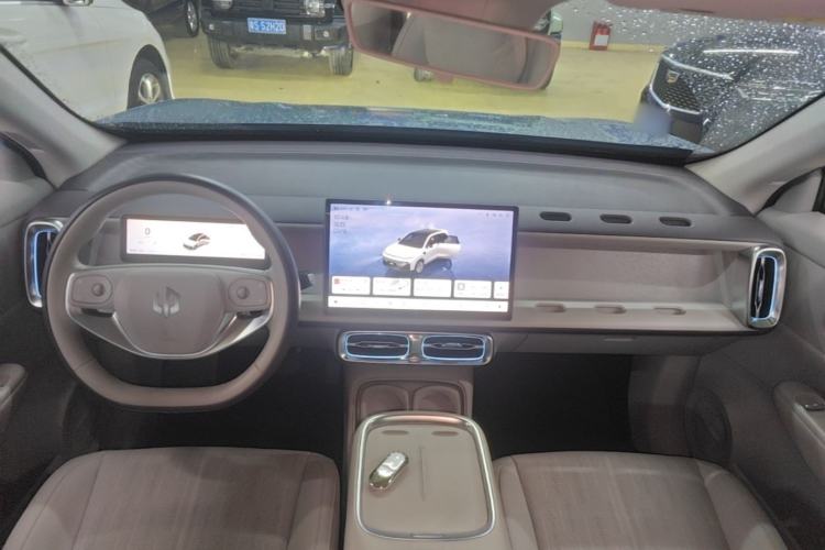 Used Leapmotor B10 2025 510 LiDAR Version Center Console
