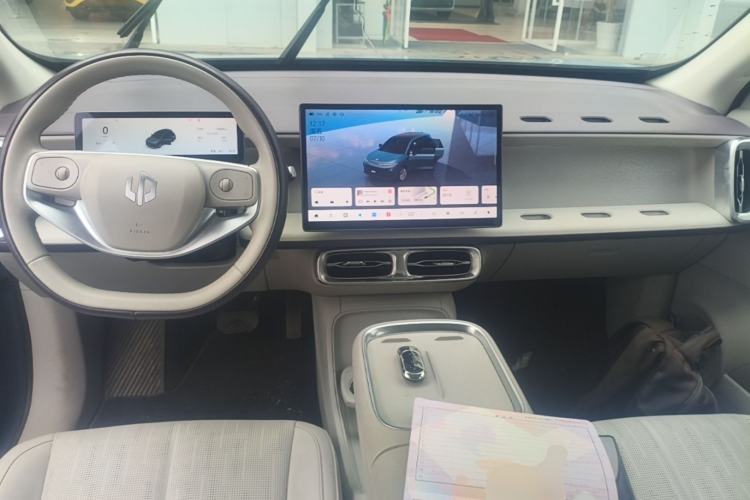 Used Leapmotor B10 2025 510 LiDAR Version Center Console