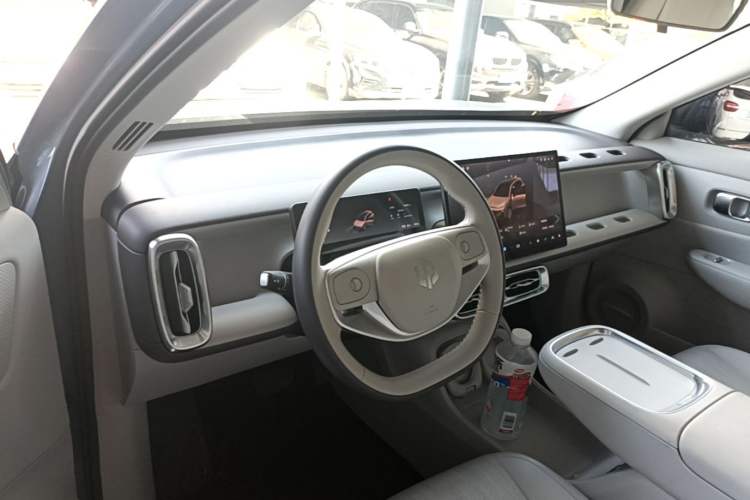 Used Leapmotor B10 2025 510 LiDAR Version Center Console