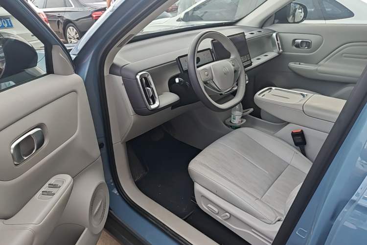 Used Leapmotor B10 2025 510 LiDAR Version Driver Seat