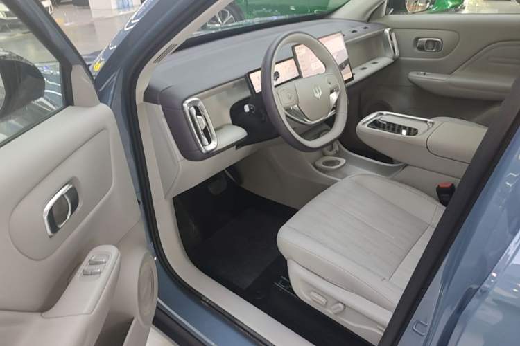 Used Leapmotor B10 2025 510 LiDAR Version Driver Seat