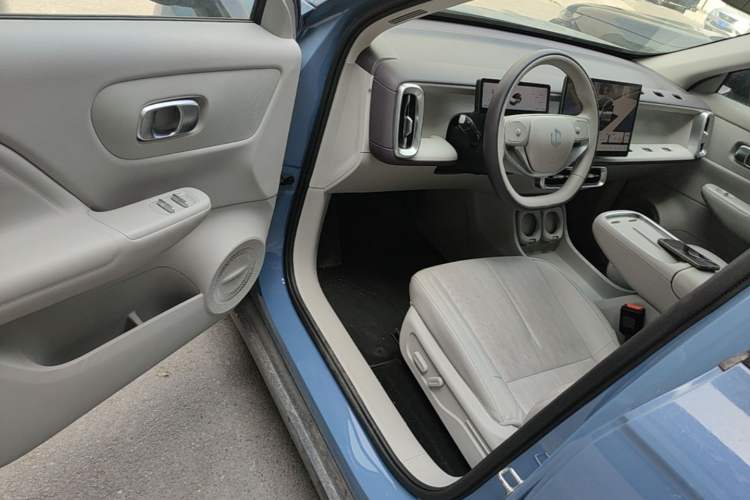 Used Leapmotor B10 2025 510 LiDAR Version Driver Seat