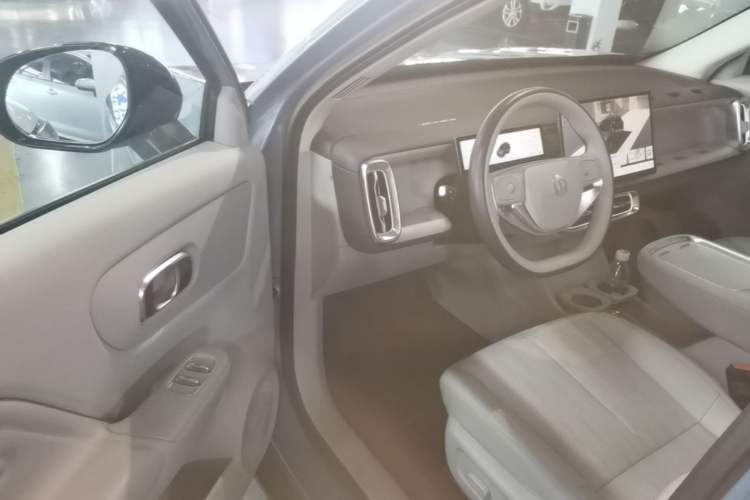 Used Leapmotor B10 2025 510 LiDAR Version Driver Seat
