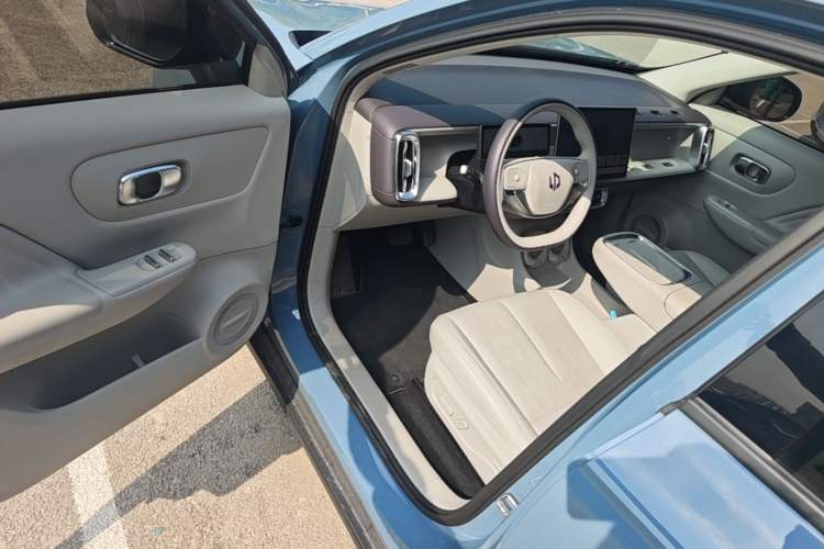 Used Leapmotor B10 2025 510 LiDAR Version Driver Seat