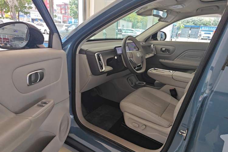 Used Leapmotor B10 2025 510 LiDAR Version Driver Seat