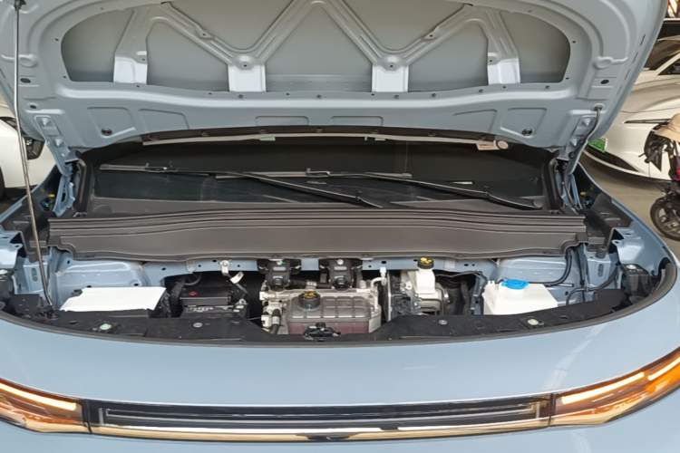 Used Leapmotor B10 2025 510 LiDAR Version Engine Bay