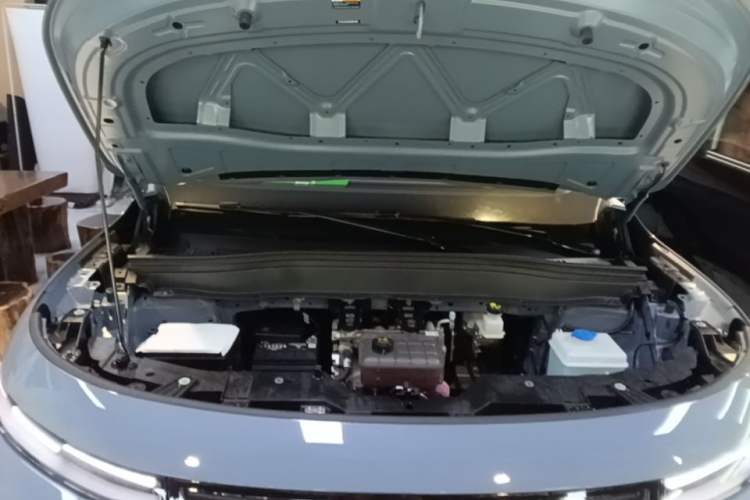 Used Leapmotor B10 2025 510 LiDAR Version Engine Bay