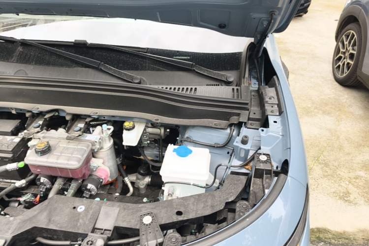 Used Leapmotor B10 2025 510 LiDAR Version Engine Bay Left