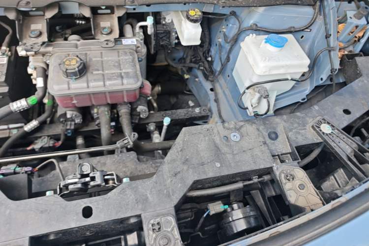 Used Leapmotor B10 2025 510 LiDAR Version Engine Bay Left