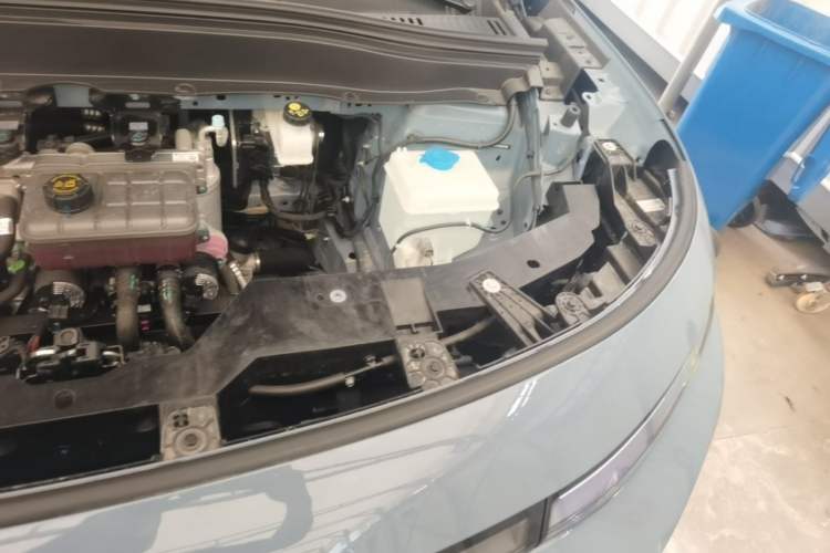Used Leapmotor B10 2025 510 LiDAR Version Engine Bay Left