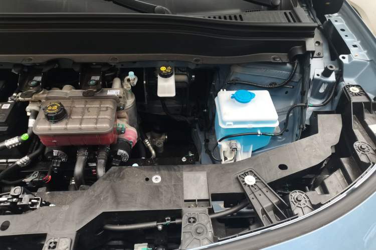 Used Leapmotor B10 2025 510 Joyful Edition Engine Bay Left