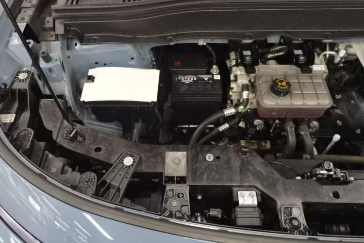 Used Leapmotor B10 2025 510 LiDAR Version Engine Bay Right
