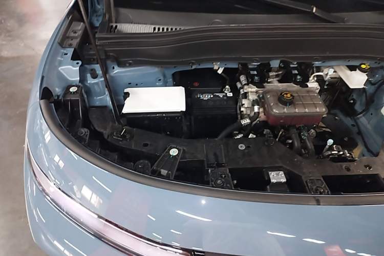 Used Leapmotor B10 2025 510 LiDAR Version Engine Bay Right