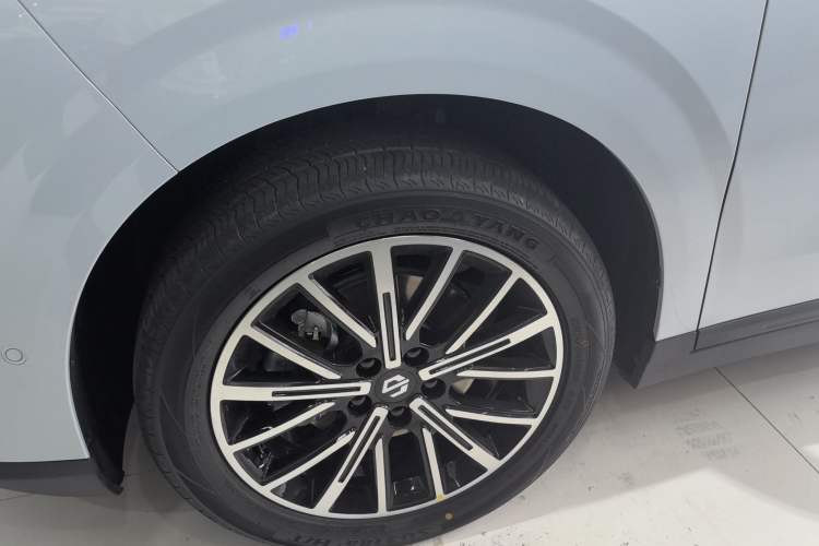 Used Leapmotor B10 2025 510 Joyful Edition Exterior 7