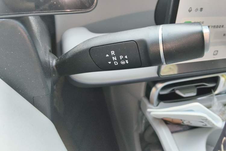 Used Leapmotor B10 2025 510 LiDAR Version Gear Lever