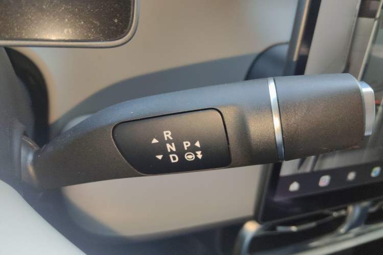 Used Leapmotor B10 2025 510 Comfort Edition Gear Lever