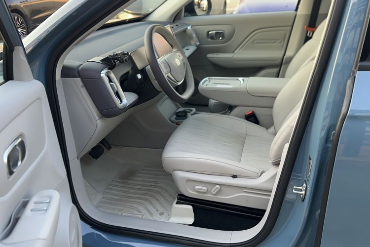 Used Leapmotor B10 2025 510 Joyful Edition Interior 1