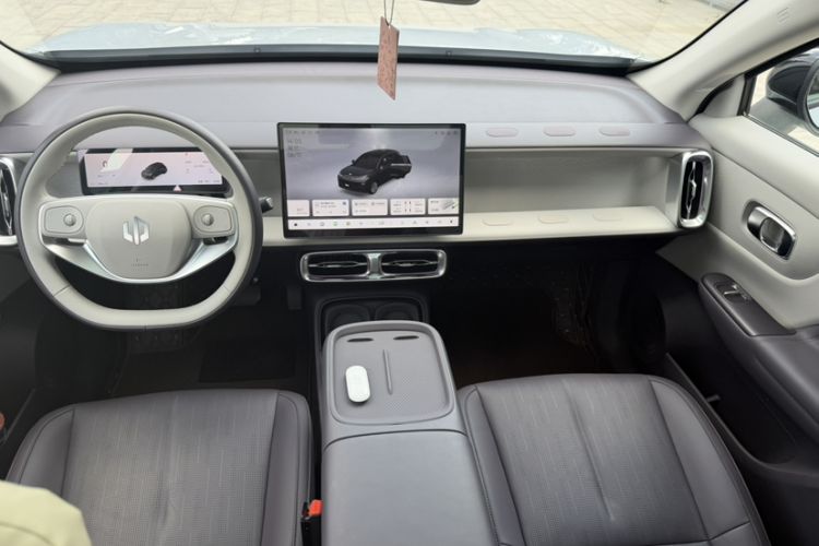 Used Leapmotor B10 2025 510 Joyful Edition Interior 4