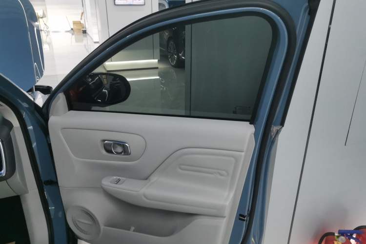 Used Leapmotor B10 2025 510 LiDAR Version Interior 5