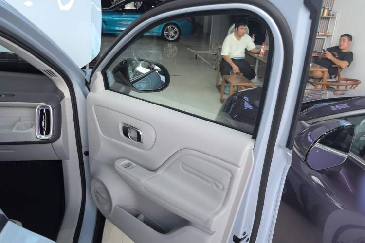 Used Leapmotor B10 2025 510 Joyful Edition Interior 5