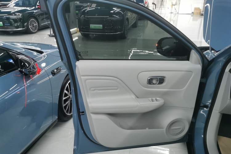 Used Leapmotor B10 2025 510 LiDAR Version Interior 7