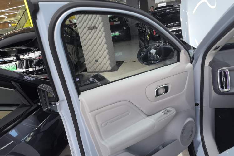 Used Leapmotor B10 2025 510 Joyful Edition Interior 7