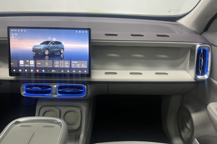 Used Leapmotor B10 2025 510 LiDAR Version Interior 9