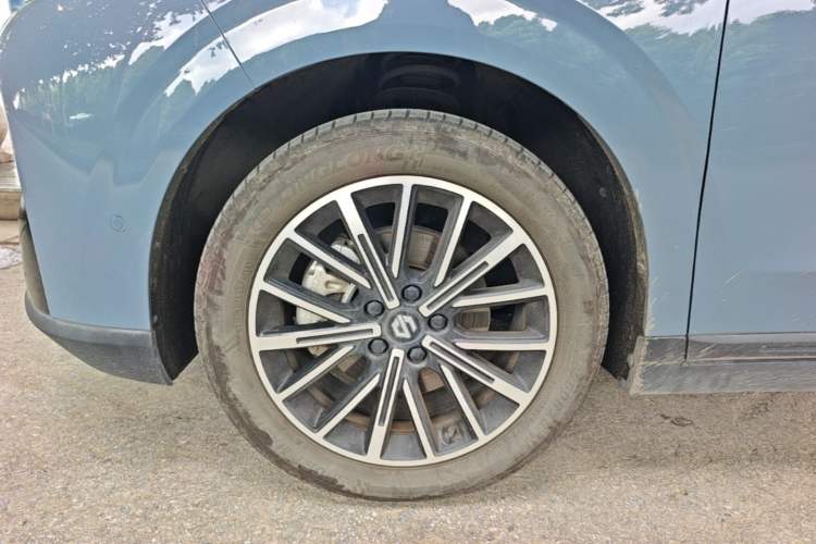 Used Leapmotor B10 2025 510 LiDAR Version Left Front Wheel Hub