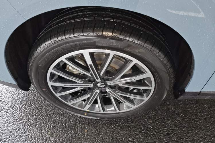 Used Leapmotor B10 2025 510 Joyful Edition Left Front Wheel Hub