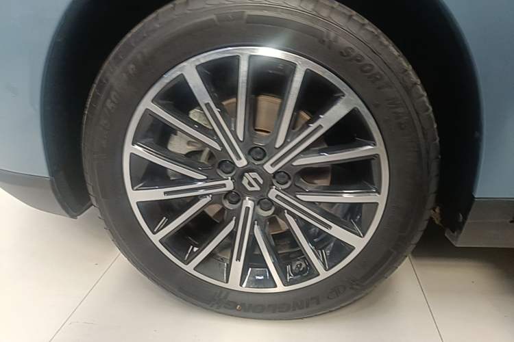 Used Leapmotor B10 2025 510 LiDAR Version Left Front Wheel Hub