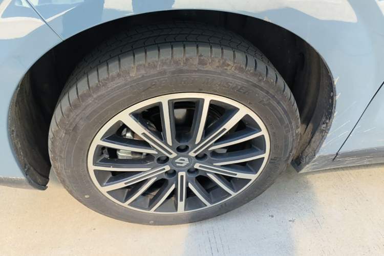 Used Leapmotor B10 2025 510 LiDAR Version Left Front Wheel Hub