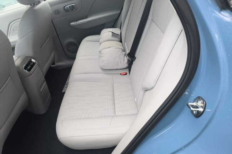 Used Leapmotor B10 2025 510 LiDAR Version Left Rear Seat