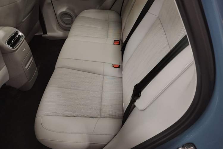 Used Leapmotor B10 2025 510 LiDAR Version Left Rear Seat
