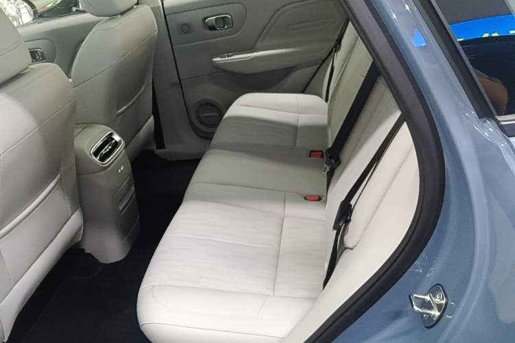 Used Leapmotor B10 2025 510 LiDAR Version Left Rear Seat