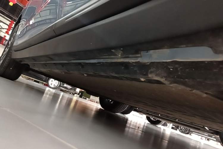 Used Leapmotor B10 2025 510 LiDAR Version Left Side Sill
