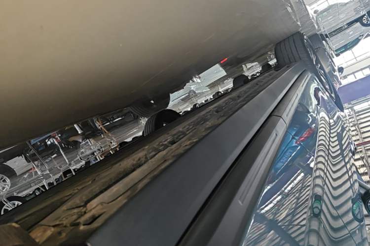 Used Leapmotor B10 2025 510 Joyful Edition Left Side Sill