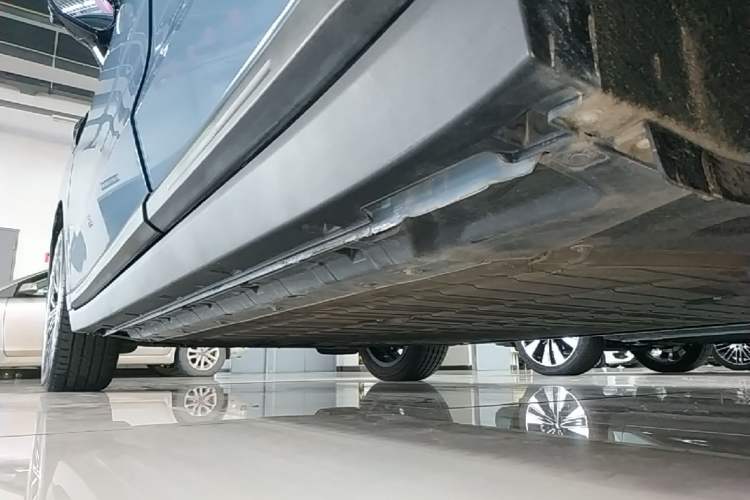 Used Leapmotor B10 2025 510 LiDAR Version Left Side Sill