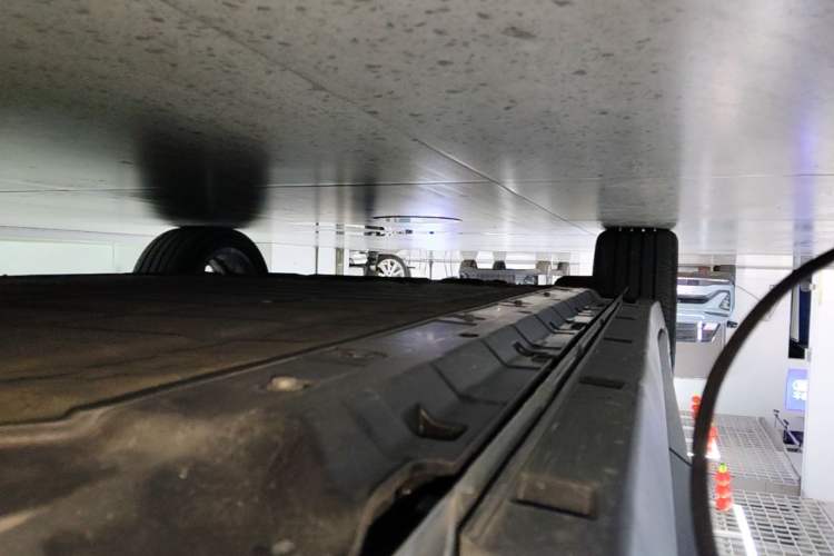 Used Leapmotor B10 2025 510 LiDAR Version Left Side Sill