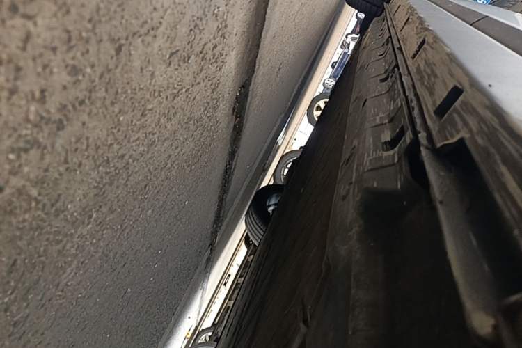 Used Leapmotor B10 2025 510 LiDAR Version Left Side Sill