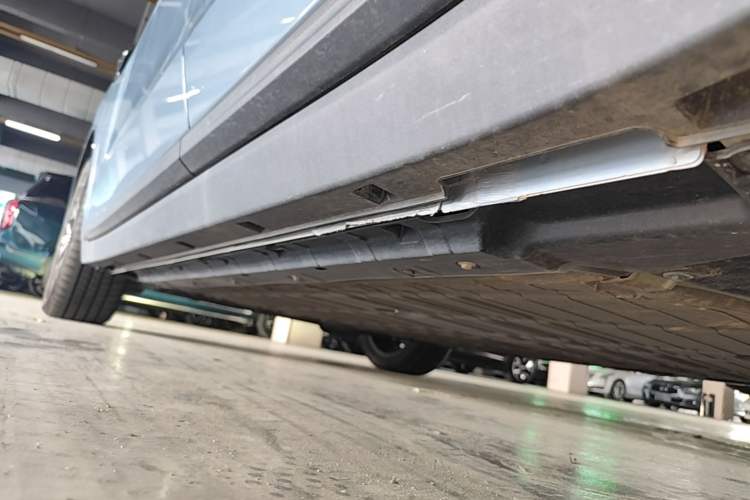 Used Leapmotor B10 2025 510 LiDAR Version Left Side Sill
