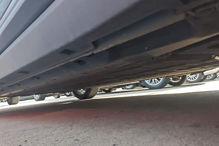 Used Leapmotor B10 2025 510 LiDAR Version Left Side Sill