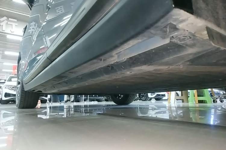 Used Leapmotor B10 2025 510 LiDAR Version Left Side Sill