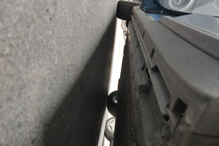 Used Leapmotor B10 2025 510 LiDAR Version Left Side Sill