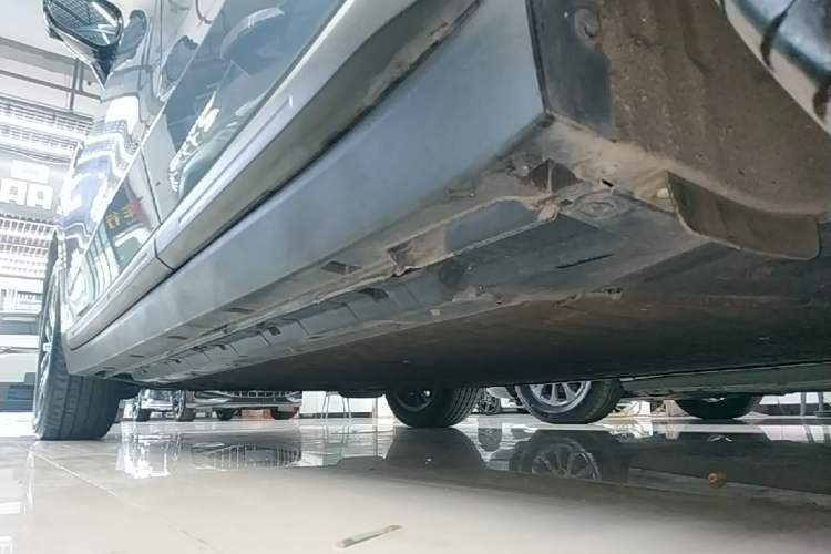 Used Leapmotor B10 2025 510 LiDAR Version Left Side Sill