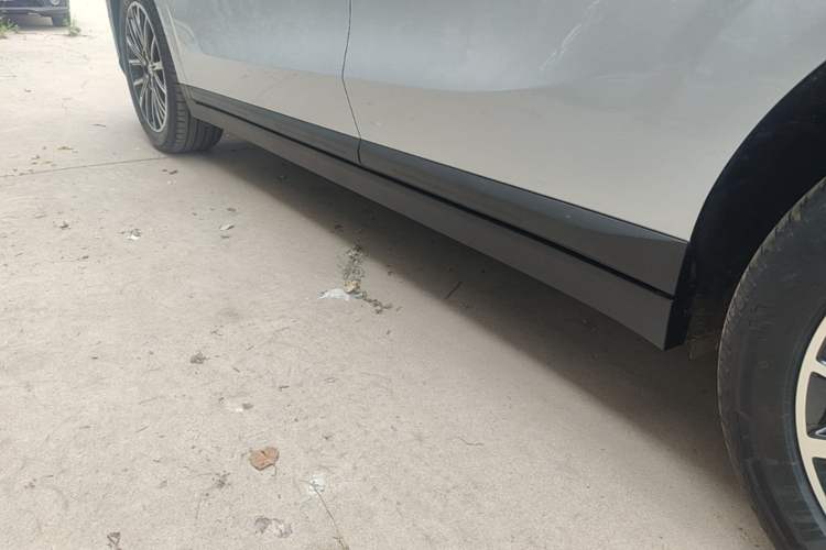 Used Leapmotor B10 2025 510 Joyful Edition Left Side Sill