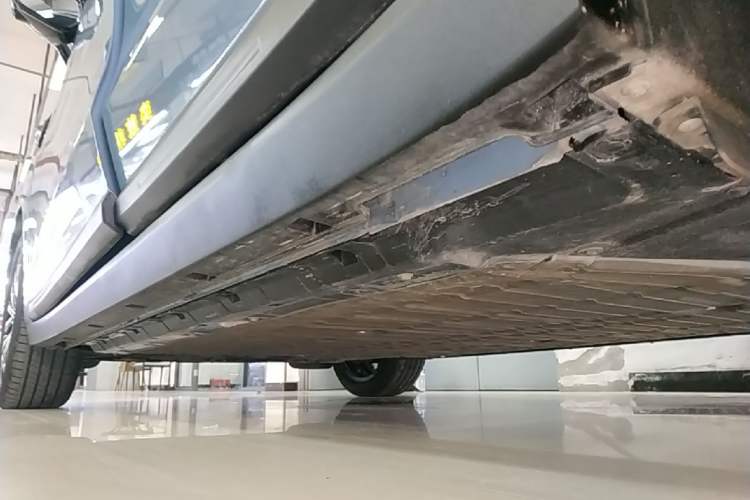 Used Leapmotor B10 2025 510 LiDAR Version Left Side Sill