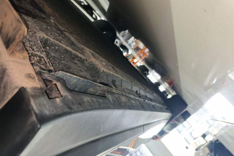 Used Leapmotor B10 2025 510 LiDAR Version Left Side Sill